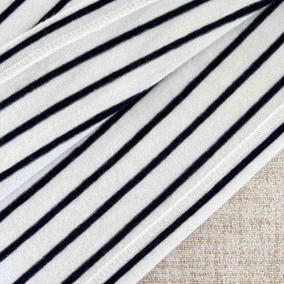 Abercrombie & Fitch Navy Stripe Essential Baby Tee size Small - Picture 4 of 6